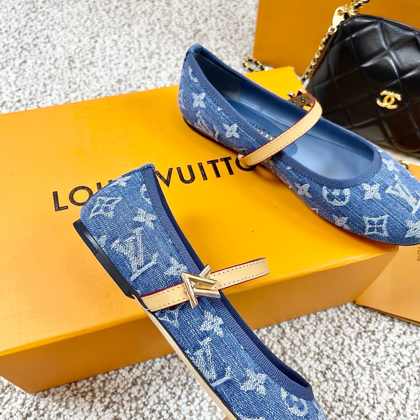 Women's high heels